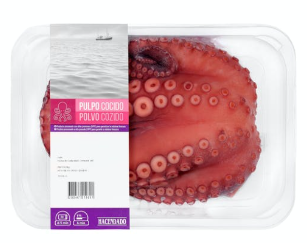 Salteado de setas y pulpo a la parrilla.